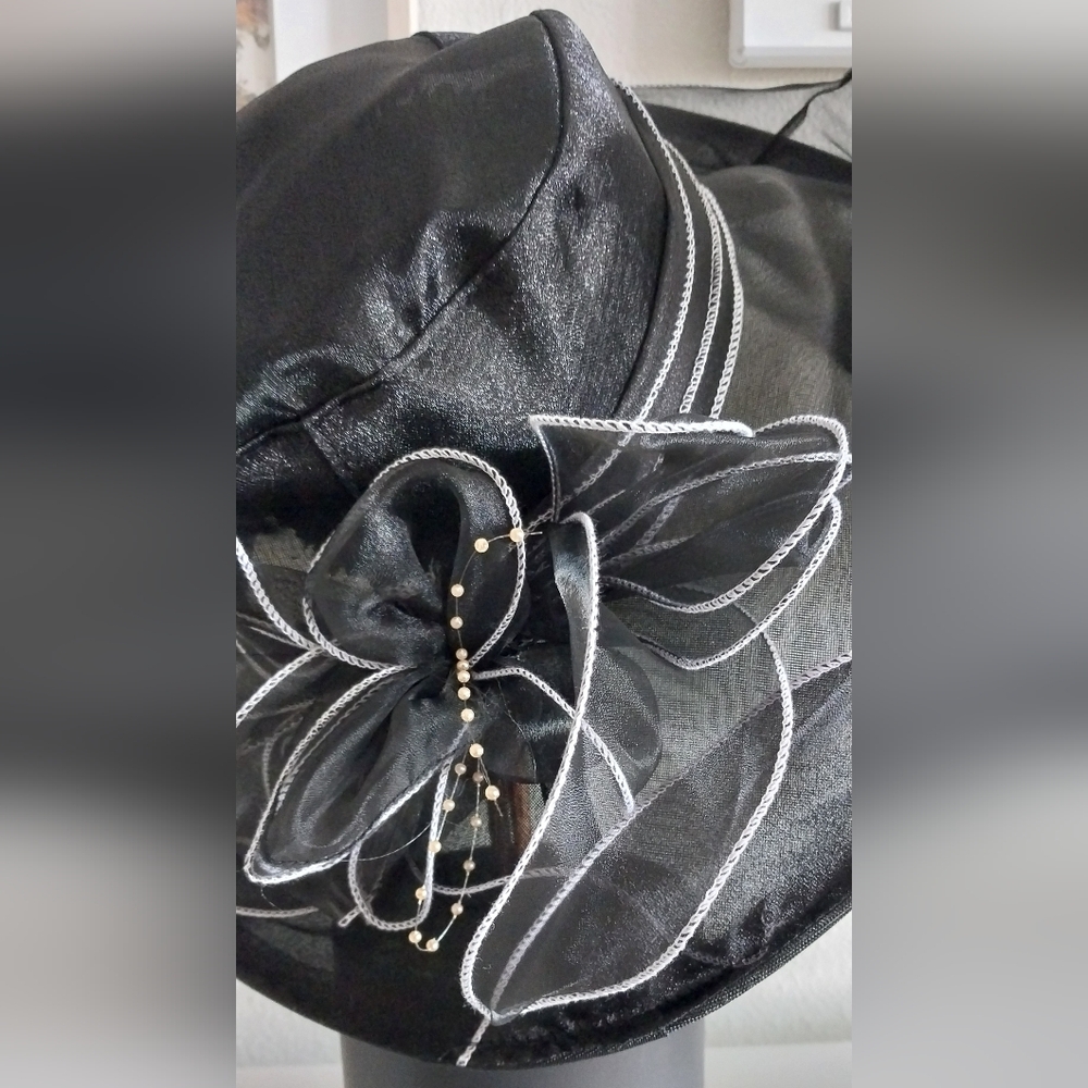 🖤 Sheer Black 🖤 Derby Day Hat - Picture 6 of 7